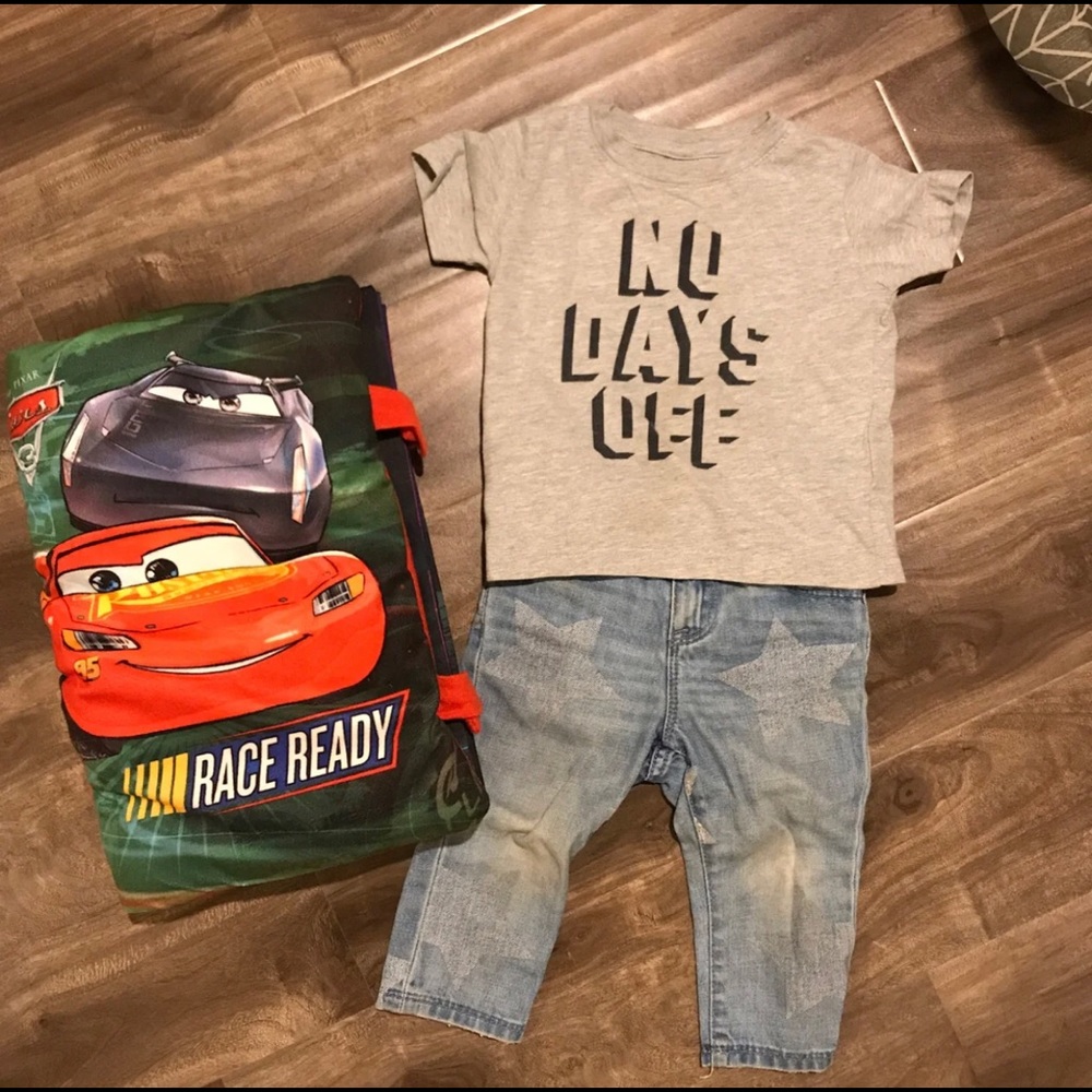 Nordstrom t-shirt + GAP star denim